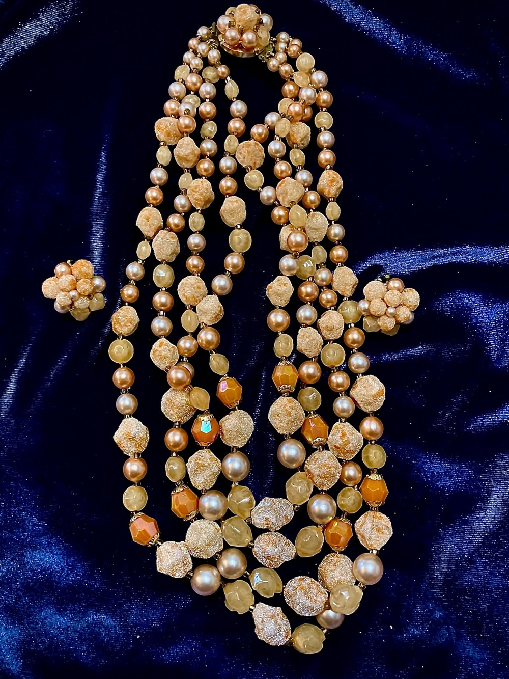 VTG Retro Peach Multi Strand Bead Necklace & Earring Set